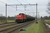 DB Schenker 6413 mit G�terzug 62330 Onnen-Roodeschool bei Haren am 3-1-2013..