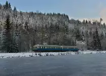 VT 07 + VS 28 von der Wanderbahn bei einer Sonderfahrt am 09.12.2012 bei Asbach.