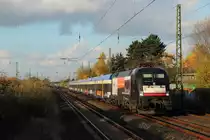ES 64 U2-036 mit dem HKX 1802 (Hamburg-Altona - K�ln Hbf) am 11.11.2012 in D�sseldorf-Angermund