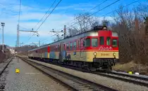 S� 813-041 f�hrt durch Maribor-Tabor Richtung Zidani Most. /24.2.2012