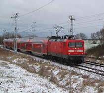 kaum hatte ich am 11.01.2013 den Mount Sildemow bestiegen kam 112 133-4 mit RE 4310 von Rostock Hbf nach Hamburg Hbf durch. 