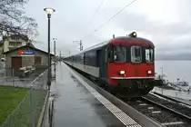 Domino-Mangel im Wallis: Der BDt EWI 50 85 82-34 904-1 an der Spitze des Ersatz Regio 4428/4433 bei Wenden in St-Gingolph (Suisse), 11.01.2013.

