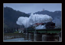 SZ 06 018 (Borsig Baujahr 1930) fhrt mit dem Weihnachtssonderzug 15001 von Maribor nach Ljubljana. 
Lako 22.12.2012