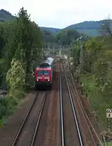 143 919 hat mit ihrem RE Serrig aus Richtung Trier kommend durchfahren. Die Fahrt des Zuges bis zum Endbahnhof Saarbr�cken f�hrt fast immer entlang der Saar vorbei, von ganz wenigen Ausnahmen abgesehen.

29.09.2012 KBS 685 in Serrig
