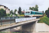 628 430 rollt am 25.5.99 auf der Br�cke �ber den Christian-H�fer-Rings auf den Haltepunkt Selb Nord zu.