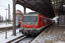 RB20 (RB 16324) von Halle(Saale)Hbf nach Eisenach in Halle(Saale)Hbf und gezogen hatte die ES 64 U2 - 037 (182 537-1). 19.01.2013