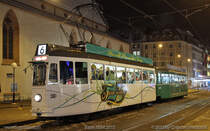 Der  Pythagoras  Be4/4 413 die  Tram Lounge  der BVB mit B4 1450 im Schlepp am 18. Janunar 2013 beim Claraplatz fr die 13th Basler Museumsnacht.