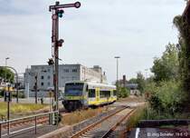 agilis VT 733 f�hrt am 19.6.12 von Selb kommend in den Bahnhof Rehau ein.