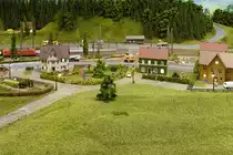 Vorort-Siedlung auf der Schwarzwald-Modellbahn, 3.10.11