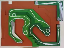 Zum Abschluss der Serie noch ein Bild vom Modell der Schwarzwald-Modellbahn (in 1:8700), gemacht mit meiner alten Kamera bei meinem ersten Besuch am 11.3.09. 

Rechts oben ist der Bahnhof Hausach, wo auch die Anlage selber steht. Dann geht die Strecke mit zwei Gleiswendeln �ber den Eingang hinweg runter zum Viadukt und Bahnhof Hornberg. Anschlie�end verl�uft die Strecke durch den Mittelteil nach Triberg links oben. Von dort aus geht es weiter hinauf durch die herrliche Schwarzwald-Landschaft bis in den auch im Bild gezeigten oberen Schattenbahnhof.