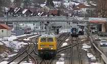 Zum Schluss noch etwas f�r Bahnhofs- und Telebilder-Freunde: 218 391 setzt am Nachmittag des 31.12.2012 in Immenstadt um.
