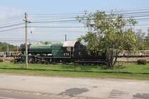 274 (2'C1'-h3, Hanomag, Bauj. 1928, Fab.Nr. 10614) als Denkmal neben dem Aufnahmsgebäude der Sila At Station am 04.November 2012. 

