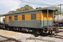 บ.พ.ห.50020 (บ.พ.ห.= B.B.V./Bogie Brake Van, Daewoo Heavy Industry/Korea, Bauj. 1983) am 04.November 2012 im Bf. Sila At.

