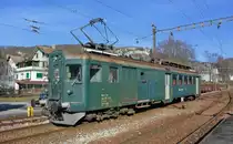 Bei der SBB schon l�ngst Geschichte, zum Gl�ck gibt es noch die OeBB. Einst war die OeBB bereits dem Tode geweiht, wurde sie doch noch gerettet. Heute verkehren die Z�ge im Halbstundentakt. Bereits seit seit jahrzehnten kaufen die OeBB immer Occasions Fahrzeuge, seit einigen Jahren immer ex. SBB Z�ge. Im Bild ist der BDe 4/4 641, ex. SBB. Zu Beginn seiner OeBB Karriere wurde er als Regionalzug eingesetzt, heute dient er immer noch, bzw.  nur  noch, als G�tertriebwagen. Im Bild wartet er am 31.01.2013 am Endbahnhof Balsthal auf seinen n�chsten Einsatz.