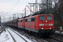 151 025-4 mit 151 082-5 in Hamburg-Harburg 26.1.2013