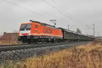 Am 18.November 2012 bef�hrt E189 821 der Locon die KBS 350 bei Burgstemmen in Richtung Brake (Unterweser).