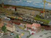 Viel Betrieb auf der gro�en H0-Anlage im Hbf vom Sassnitzer Modellbahnclub.Aufgenommen am 29.Dezember 2012