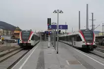 Der neu er�ffnete Bahnsteig 8/9 am Grazer Hauptbahnhof ist nicht nur eine Erweiterung f�r den Bahnhof , sondern bietet auch neue Fotoperspektiven. Hier zusehen 5063.11 (R8411) mit dem dahinter stehenden 5063.08 (R8559) der bis Lieboch im Zugverband bleibt um dann weiter nach Wies Eibiswald zu fahren.
Am Bahnsteig 9, im Bild links verl�sst 5063.07,der soeben als R8558 aus Wies Eibiswald angekommen war,den Hauptbahnhof als Dienstfahrt richtung Traktion Graz K�flacher Bahnhof. 9.02.2013