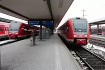 Links steht 612 485 nach Neustadt an der Waldnaab und rechts steht 612 656 nach Dresden Hbf, Sie standen in N�rnberg Hbf. 26.01.2013