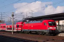 182 020 mit S1 nach Bad Schandau f�hrt in Heidenau ein. 10.02.2013