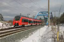 Als S 39168 kommt 442 237 aus Hartmannshof zur�ck, und wird gleich im Bahnhof Lauf links der Pegnitz halten, um weitere Reisende in Richtung Bamberg aufzunehmen. Hier wurden soeben die Br�cke �ber die A9 �berquert. 