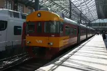 Hauptbahnhof Helsinki am 9.8.2007
Am Bahnsteig steht ein  Sm2 hier Triebeagen 609.