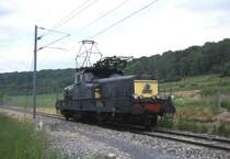SNCF Krokodil BB 12060 rangiert hier im Steinbruch bei Pagny Meuse
am 22.05.1998.