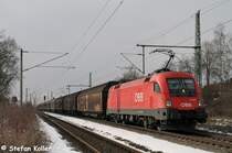Taurus 1116 027 mit Audizug aus Ingolstadt bei der Durchfahrt durch Abensberg
21.2.2013
