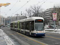 tpg - Tram Be 6/8  869 unterwegs auf der Linie 14 in Genf am 14.02.2013