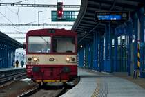 CD 810 290 wartet mit ihrem Os auf die Abfahrt ins slowakische Kuty. Die Aufnahme entstand am 21.02.2013 in Breclav.