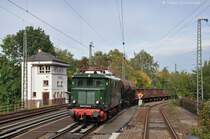 244 044 mit Fotogterzug am 06.10.2012 bei der Ausfahrt aus Altenburg