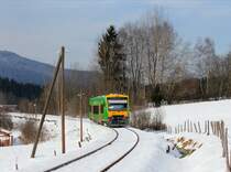 Der VT 15 als RB nach Zwiesel am 11.02.2013 unterwegs bei Aussenried.