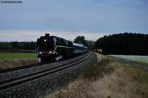 Im letzten Licht kam sie dann doch noch: 18 201 mit dem ALX 84110 von Mnchen nach Hof Hbf. Grund dieser Fahrt war der Bahnerlebnistag in Regensburg am 14.10.2012