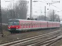 420 363 und 420 ??? bei Schneegriesel nach Wiesbaden(Hbf.)am 23.02.2013 in Mainz Bischofsheim.