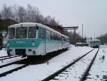 772 376-9, 772 312-5 und im Hintergrund 772 106-1 und 972 740-5 gesehen am 17.02.13 in Adorf beim Vogtl�ndischen Eisenbahnverein.