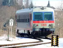 5047 085-5 als R5975, entfernt sich  im Gleisbogen bei kM 21-2 auf der Innkreisbahn (Ausfahrt Ried)in Richtung Neumarkt/K.; 130302