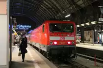 114 013 mit SE 50 am 01.03.2013 in Frankfurt (Main) Hbf.