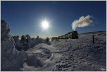 Der letzte Zug - Mit den allerletzten Sonnenstrahlen eines wunderschnen Mrztages, erreicht 99 7237 mit dem Zug 8937 den Brocken. Drei Monate hab ich auf dieses Wetter gewartet und mich dann kurz entschlossen ins Auto gesetzt um dieses Bild zu machen :O)   
4.3.2013