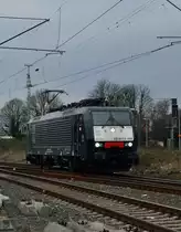 Am Freitagabend die E189 908 bei der Durchfahrt im Rheydter Hbf auf der Kbs 465. 8.3.2013