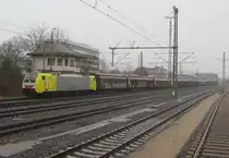 189 909 von Dispolok steht am 09. M�rz 2013 mit einem Schiebwandwagenzug auf Gleis 1 in Kronach.