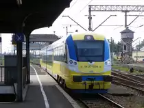 SA 137 in Lackierung der Woiwodschaft Oppeln im Sommer 2012 im Bahnhof Kandrzin-Cosel (Kędzierzyn-Koźle, Kedzierzyn-Kozle, Heydebreck-Cosel)