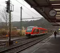 Der Dieseltriebwagen 648 705 / 205 ein Alstom Coradia LINT 41 der DreiL�nderBahn f�hrt am 09.03.2013 als RB 95 (Dillenburg-Siegen-Au/Sieg) in den Bahnhof Betzdorf/Sieg ein.