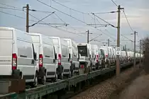 Impression eines Autoganzzuges Richtung Tschechien. Die Aufnahme entstand bei Helmahof am 07.03.2013.