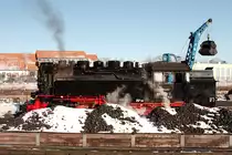 99 7237 beim Bekohlen in Wernigerode am Morgen des 04.03.2013