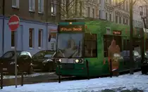 Halle , Reileck Bild 3:TW  635 als Linie 6E unterwegs,   am Reileck endend , nutzt die Wendeschleife Adolfstra�e und ist schon wieder auf dem Weg zum Neuen Therater
15.03.2013   16:52 Uhr.