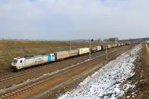 185 635-0 von ERS-Railways mit einem KLV bei Prinzersdorf. Aufgenommen am 16. M�rz 2013.