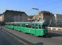 Nur noch selten im Einsatz sind die D�wag. Hier stehen die D�wag 627 und 628 auf der Linie 1/14 im Einsatz. Die Aufnahme stammt vom 04.03.2013.