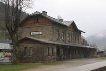 Aufnahmsgebude des Bf. Lilienfeld am 15.April 2012.