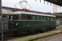 1046.13, angeschrieben als 4061.13, am 22.September 2012 im nun schon abgerissenen Bf. Wien S�d/Ostbahnhof.