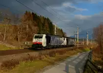 189 917 + 189 914 bei einer Lz-Fahrt am 01.12.2012 bei Terfens.